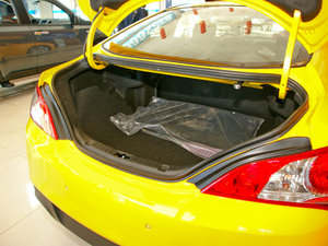 2009款2.0T 靓雅自动版 空间座椅