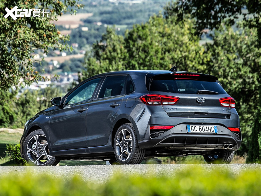 2020��i30(����) N Line �Ɏ�