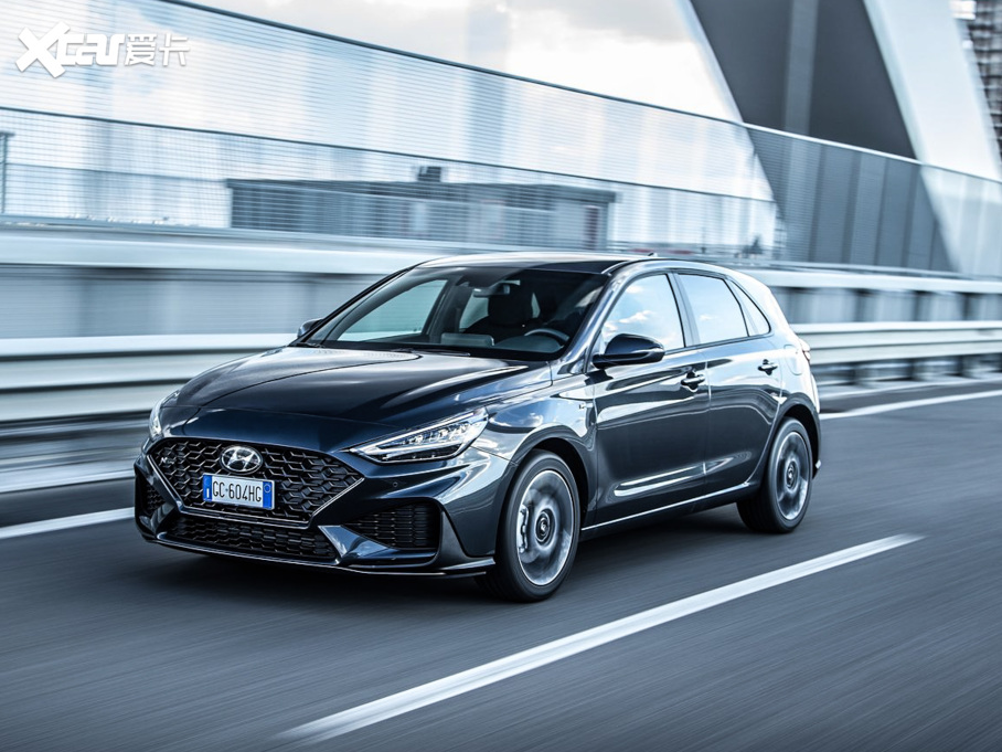 2020��i30(����) N Line �Ɏ�