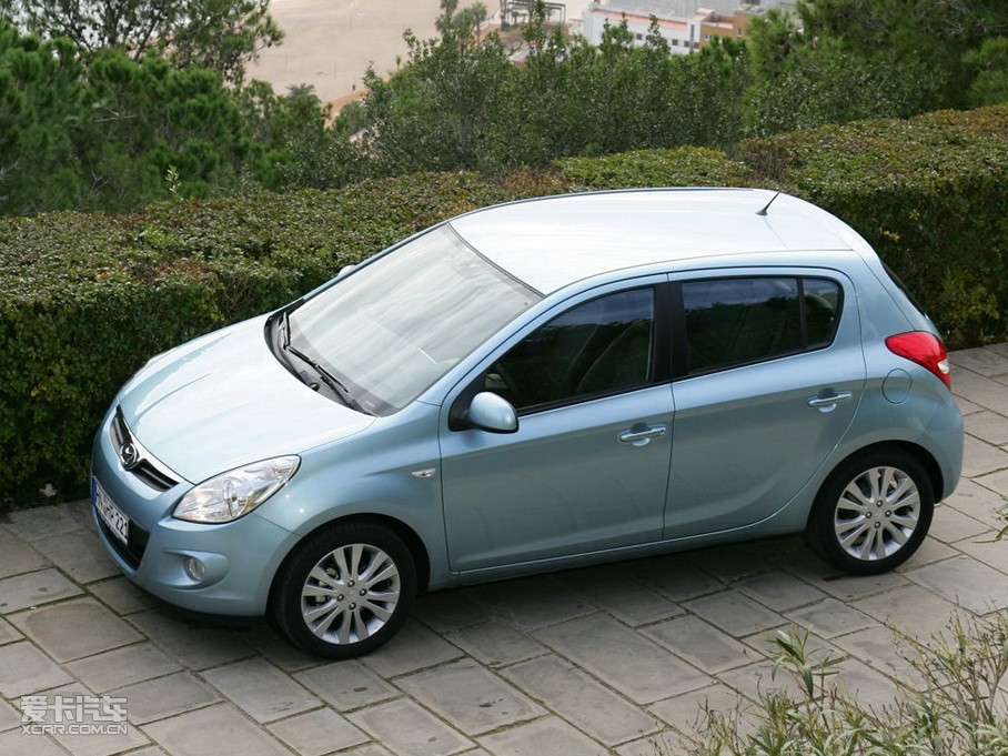 2009��i20 