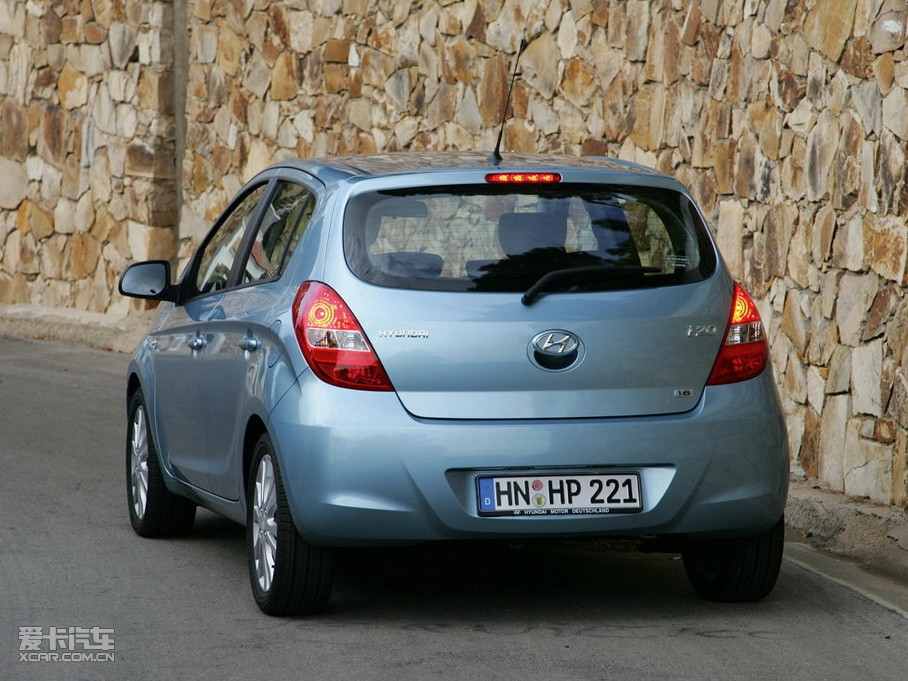 2009��i20 