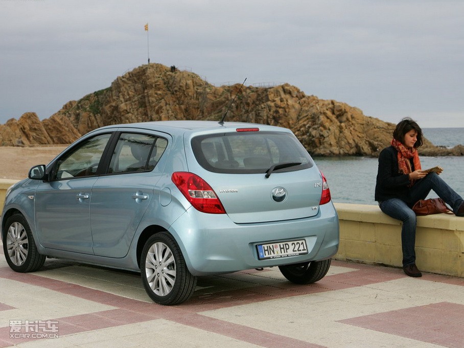 2009��i20 