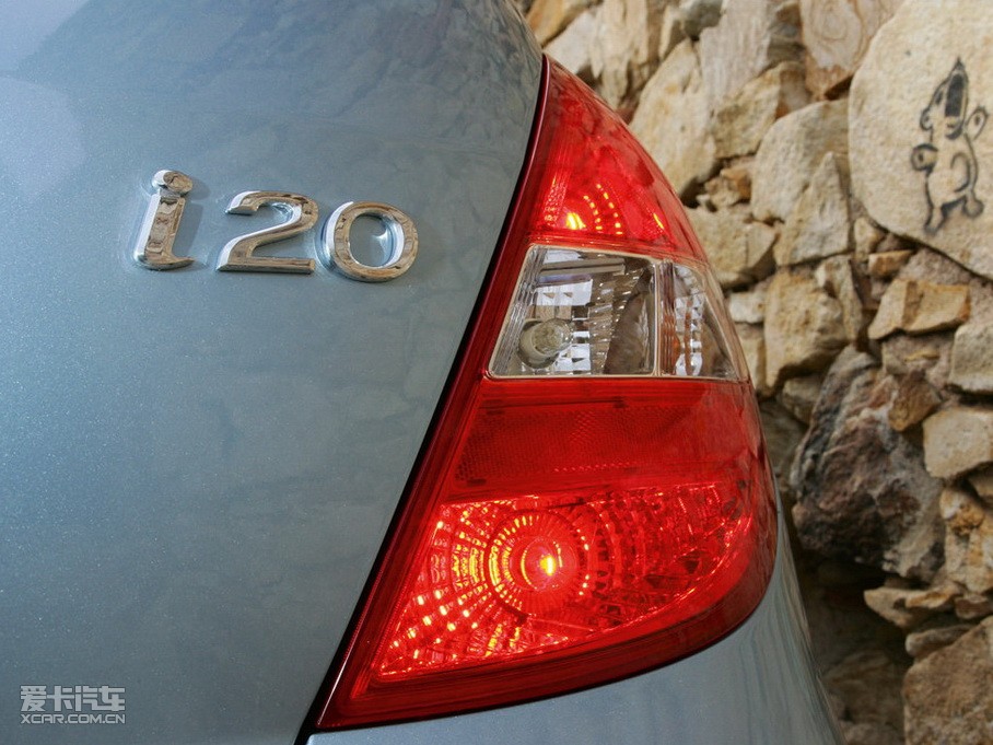 2009��i20 