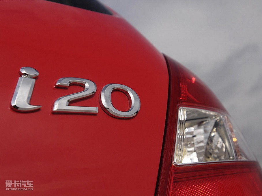 2009��i20 