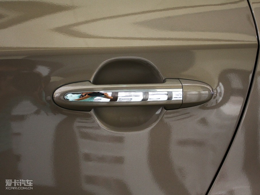 2010����_(�M��) 2.4L  ������m��