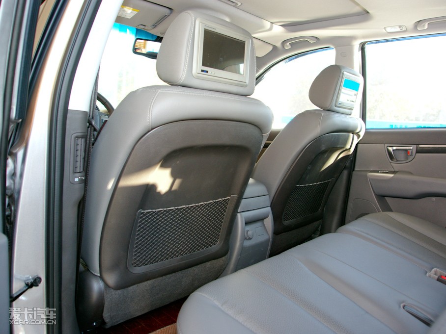 2010����_(�M��) 2.4L ��������