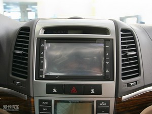 2010款2.4L  四驱舒适版 音响调节