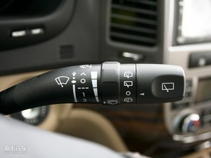 2010款2.4L  四驱舒适版 中控区