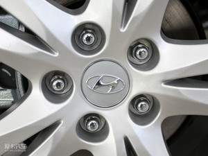 2010款2.4L  四驱舒适版 细节外观