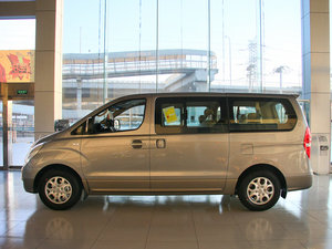 2011款2.4L 自动领航版 整体外观