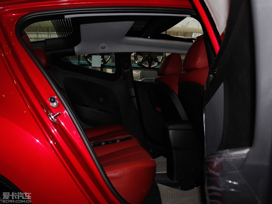 2011��Veloster�w˼ 1.6L �քӺ��A��