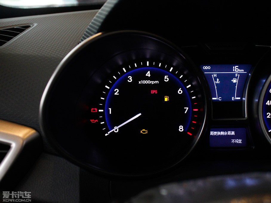 2011��Veloster�w˼ 1.6L �քӺ��A��