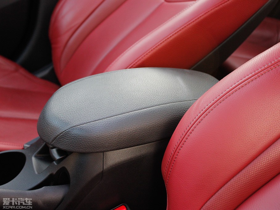 2011Velosterw˼ 1.6L ԄŞ