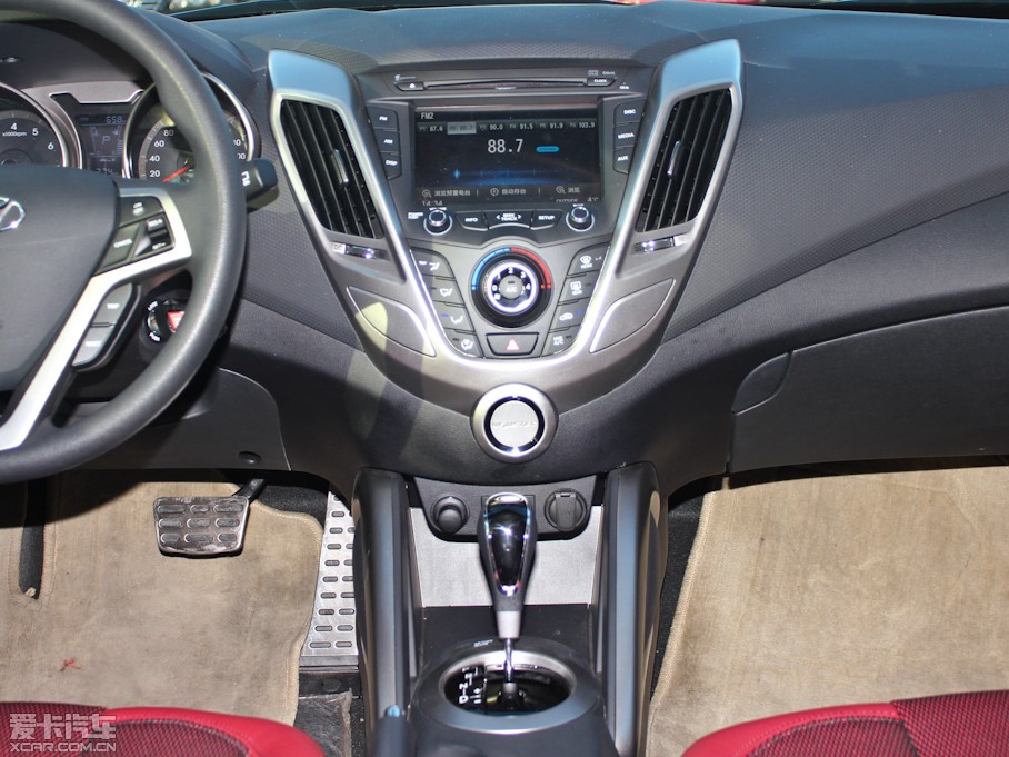 2011��Veloster�w˼ 1.6L �Ԅ����m��