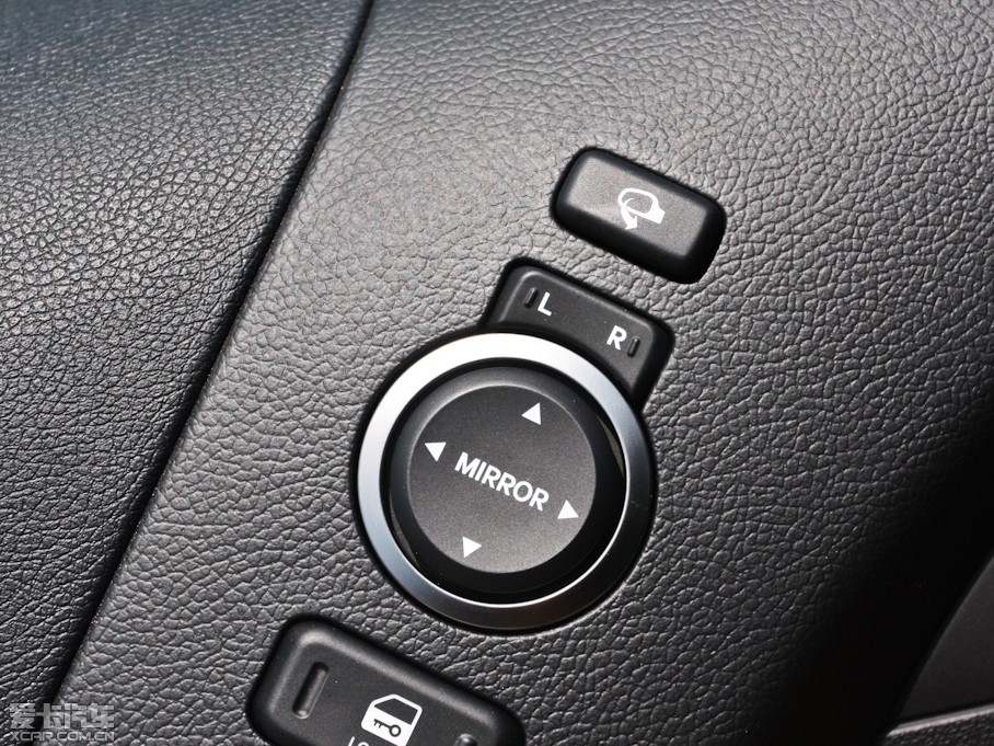 2012��ڶ�˹���� 2.0T �Ԅ�Brembo��