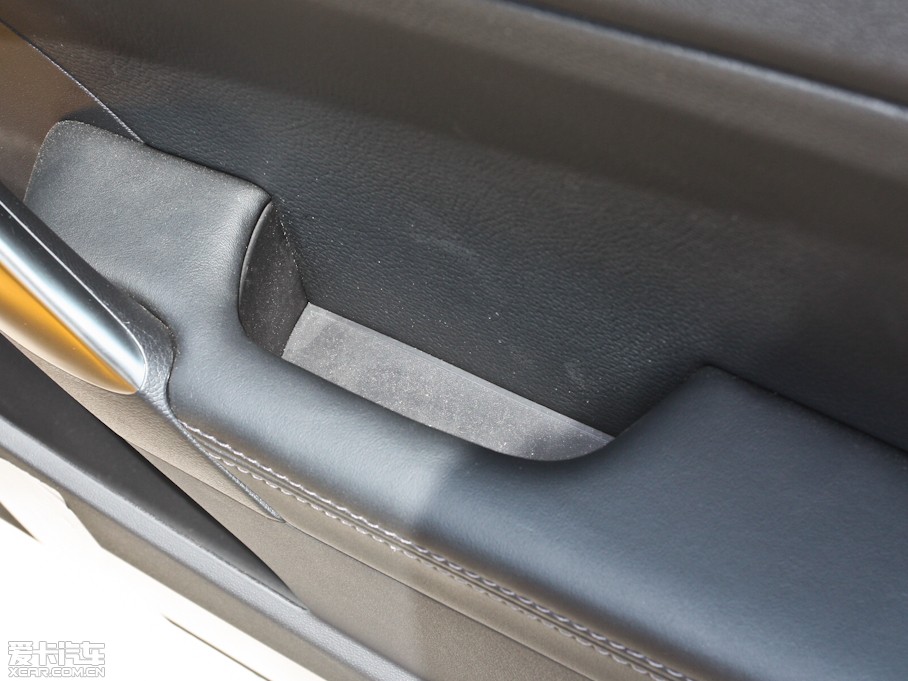 2012��ڶ�˹���� 2.0T �Ԅ�Brembo��