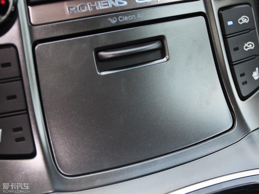 2012ڶ˹ 2.0T Ԅ(dng)Brembo