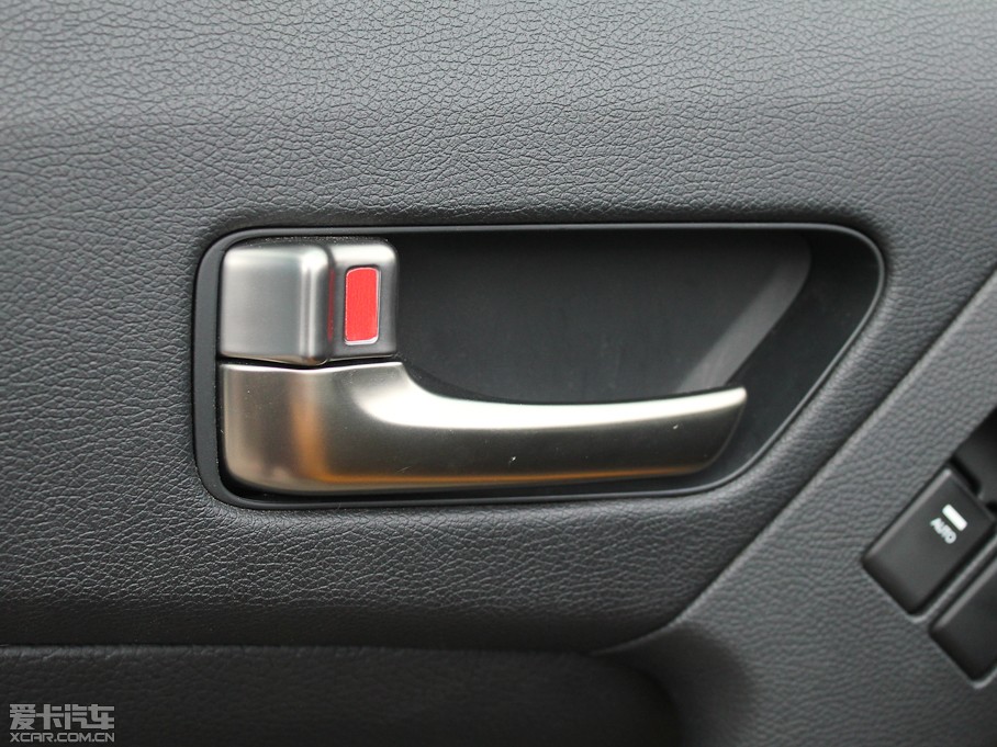 2012��ڶ�˹���� 2.0T �Ԅ��n�Ű�