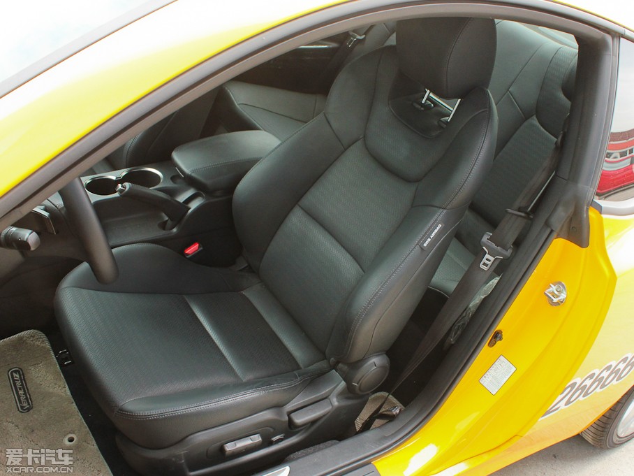 2012��ڶ�˹���� 2.0T �Ԅ��n�Ű�