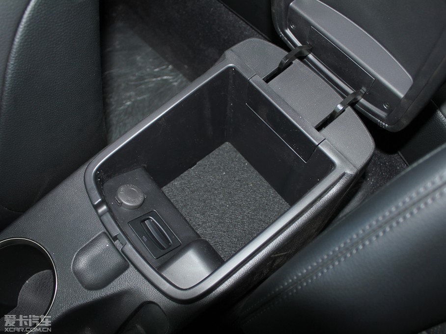 2012��ڶ�˹���� 2.0T �Ԅ�(d��ng)�n�Ű�