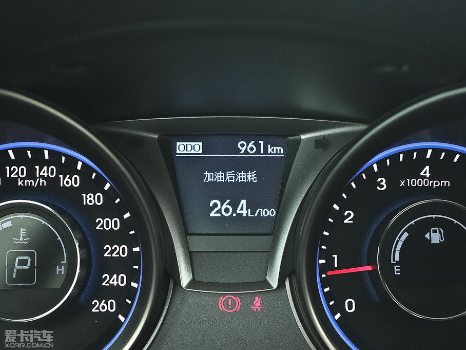 2012ڶ˹ 2.0T Ԅ(dng)nŰ