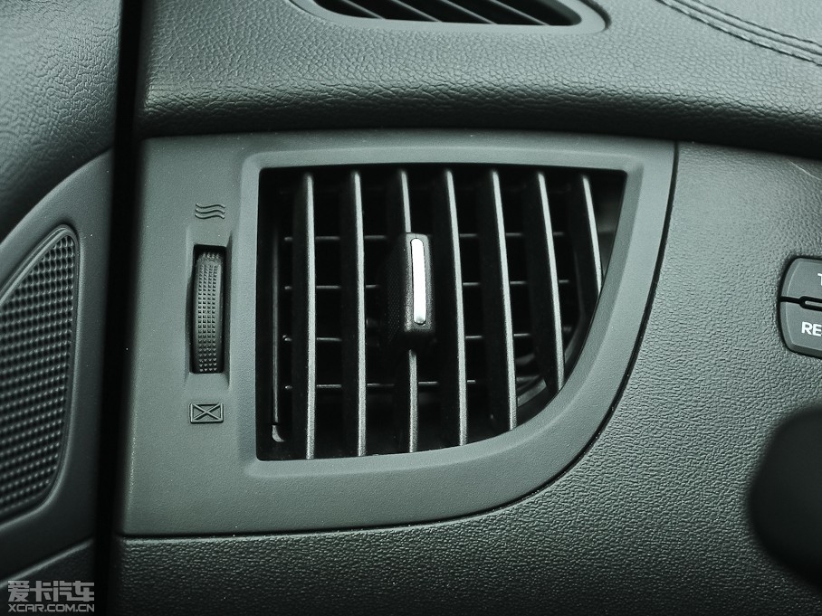 2012��ڶ�˹���� 2.0T �Ԅ��n�Ű�