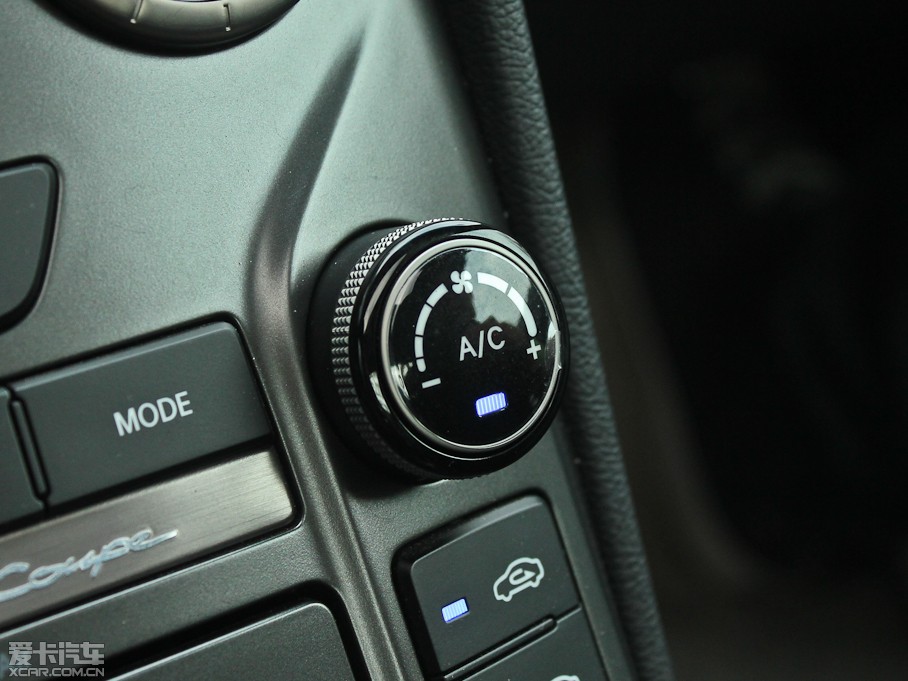 2012��ڶ�˹���� 2.0T �Ԅ�(d��ng)�n�Ű�