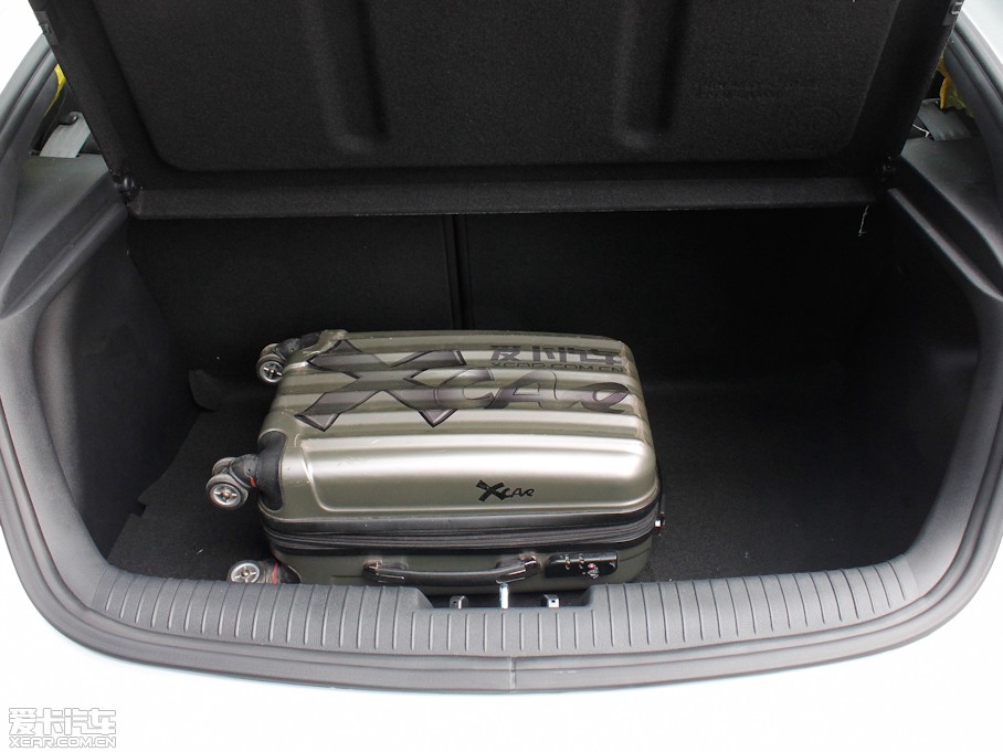 2012Velosterw˼ 1.6T ԄŞ