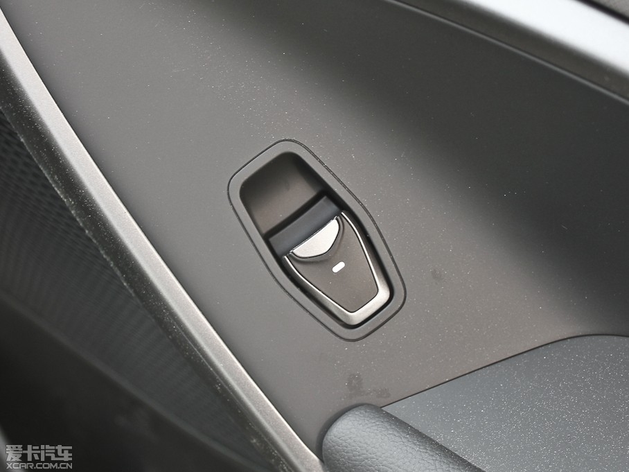 2013����_(�M��) 3.0L �Ԅ����(q��)��Ş�� 7�� �WIV