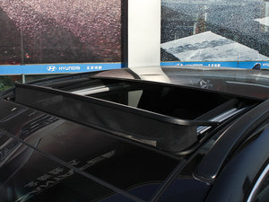 2013款3.0L 自动四驱旗舰版 7座 欧IV 细节外观