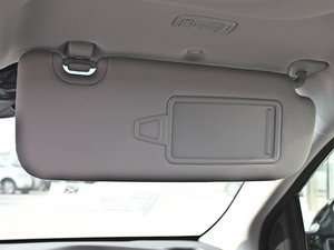 2013款3.0L 自动四驱旗舰版 7座 欧IV 空间座椅