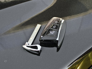 2013款3.0L 自动四驱旗舰版 7座 欧IV 其它