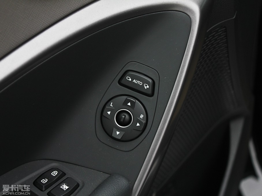 2013���Խ 3.0L 7�������Ş��