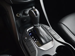 2013款3.0L 7座四驱豪华版 换挡杆