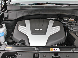 2013款3.0L 7座四驱旗舰版 发动机