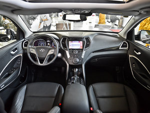 2013款3.0L 6座四驱旗舰版 内饰全景