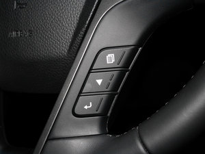 2013款3.0L 7座四驱旗舰版 中控区