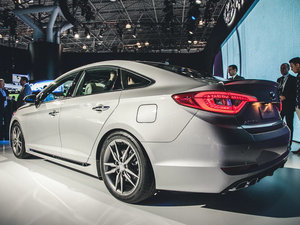 2015��2.0T Sport ���w���^