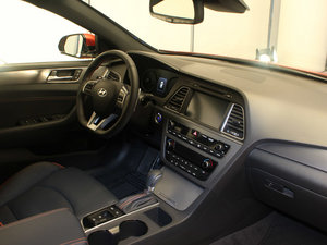 2015��2.0T Sport �п؅^