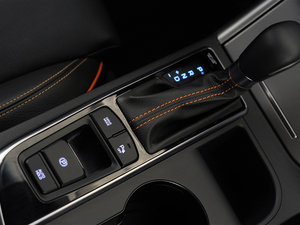 2015��2.0T Sport �п؅^