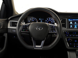 2015��2.0T Sport �п؅^