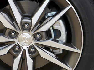 2015��2.0T Sport �������^