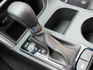 2015��2.0T Sport �п؅^