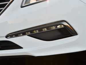 2015款基本型 细节外观