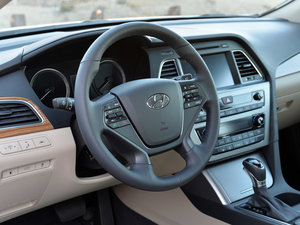 2015������� �п؅^