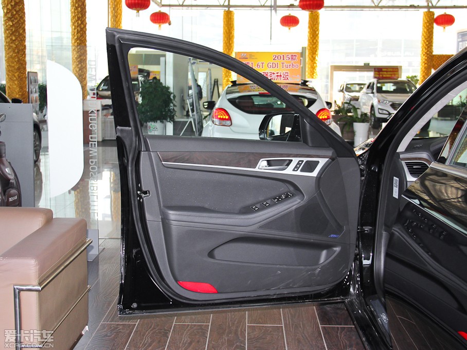 2015ݶ˹ 3.0GDi RWD Ş