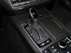 20153.0GDi RWD Ş QU