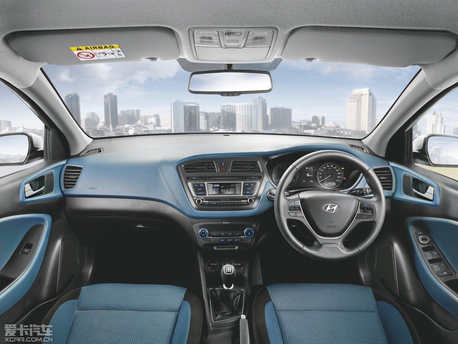 2015��i20 Active