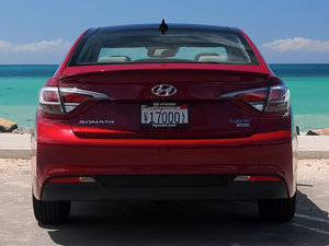 2015款Hybrid 整体外观