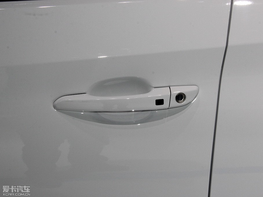 2015;(M) Plug-in Hybrid